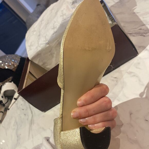 Gold Pumps Christmas Outfit - Picture 6 of 6